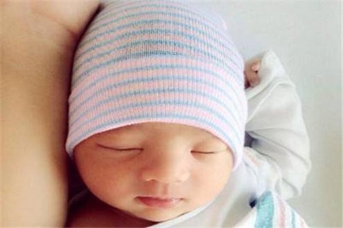 泰國(guó)做試管嬰兒移植一次多少錢